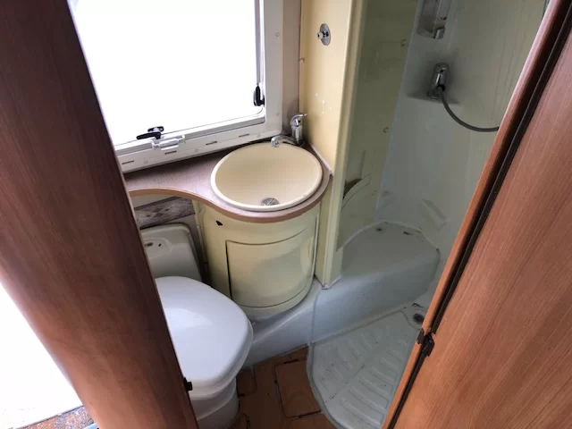CHAUSSON WELCOME 17 - interni